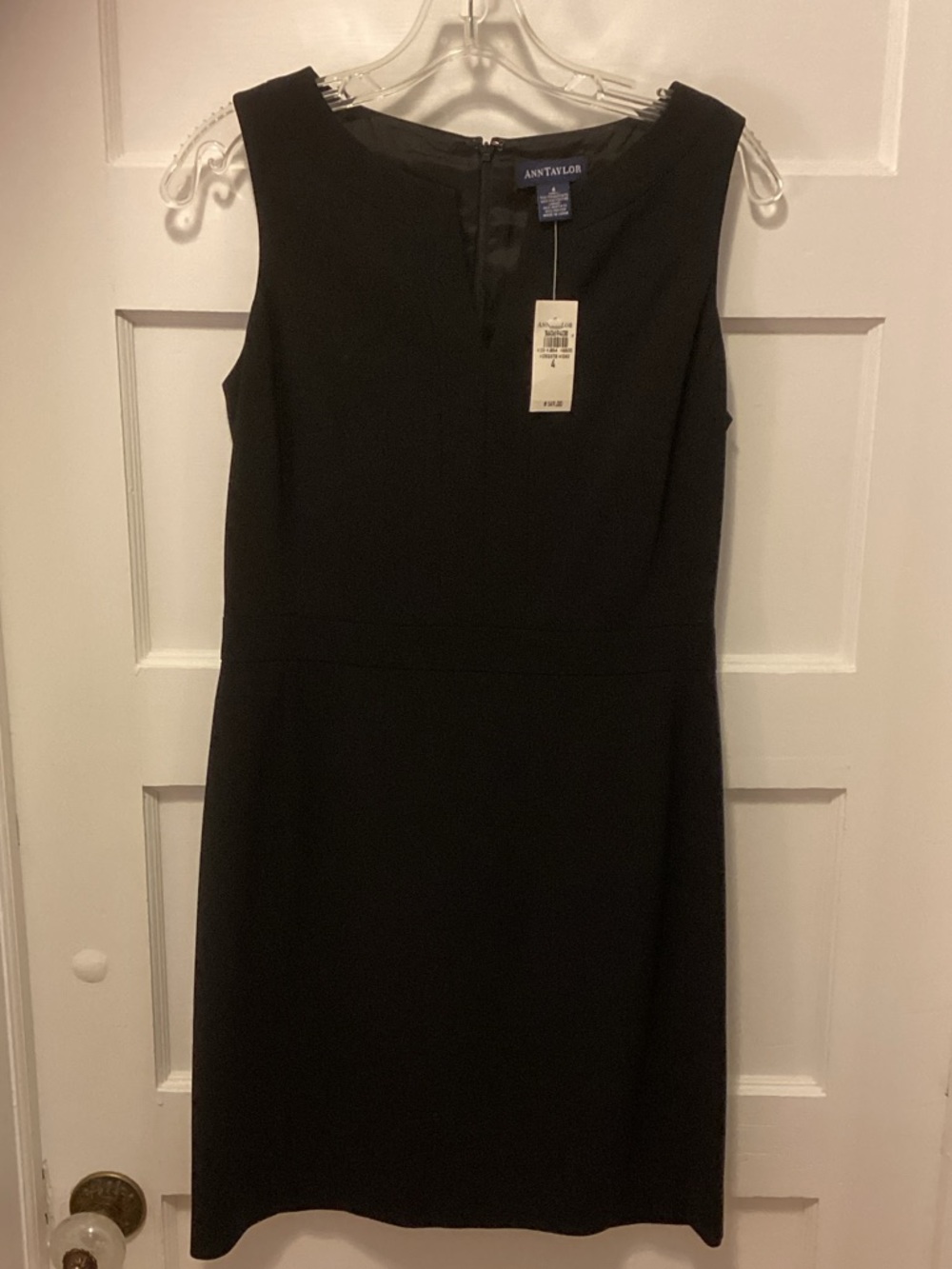 Ann Taylor Black Sleeveless Sheath Dress — Clean Tailored Silhouette